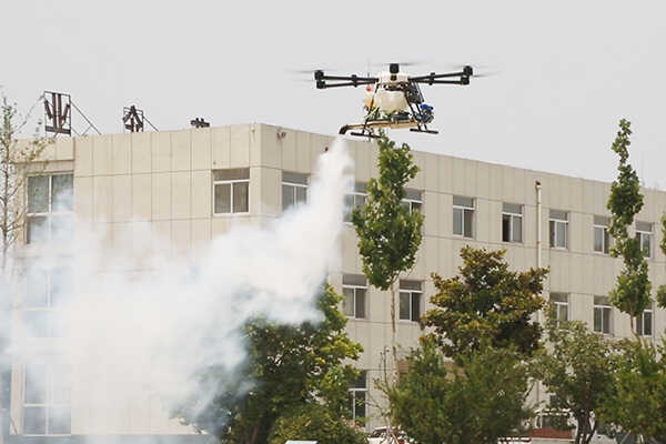 集团自主研发的烟雾式植保无人机成功试飞